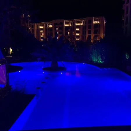 Cascadas Family Exclusive White Orchid * ساني بيتش